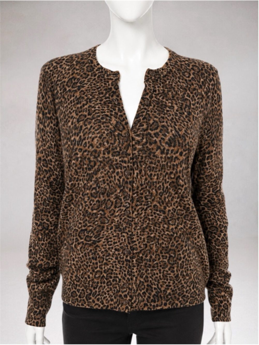 GAP Women’s Leopard Print Button-Front Cardigan Sweater – Size Small T - Picture 6 of 12
